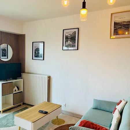 E&y - Gare Sncf - Cite Congres - Centre - Parking アパート *