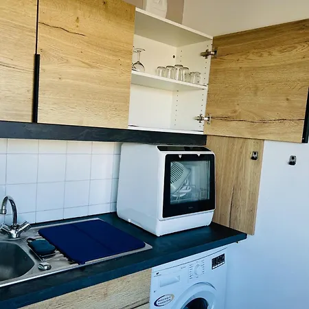 E&y - Gare Sncf - Cite Congres - Centre - Parking アパート *