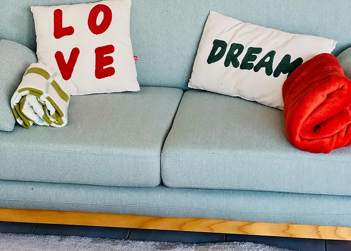 E&y - Gare Sncf - Cite Congres - Centre - Parking Ναντ